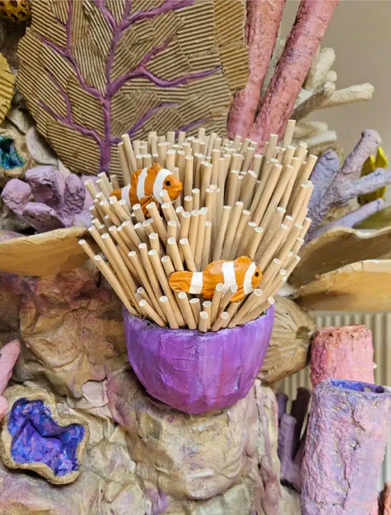 Artist Creates Amazingly Colourful 8 Foot Tall Coral Reef From Old Cardboard 2