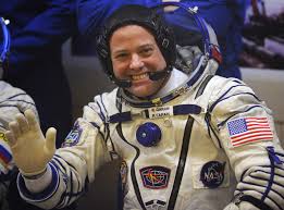 Astronaut Reveals The Moment He Realized We Were Living a Lie 2