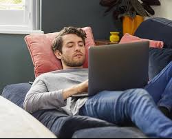 Man Uses AI To Apply To a Thousand Jobs While Asleep Wakes Up To Shocking Results 2