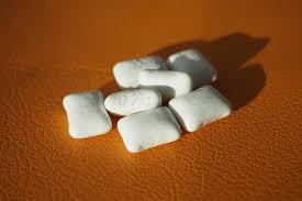 Scientists Create Antiviral Gum That Reduces Flu and Herpes Virus Spread by Up to 95% 3