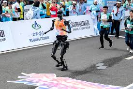 Humanoid Robots Ran An Incredible Half-Marathon In China 2