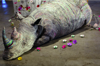 Artist Uses Newspapers To Craft Incredibly Detailed Sculptures