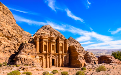 Incredible History Of The Once Lost City Of Petra Which Is Now a World Wonder
