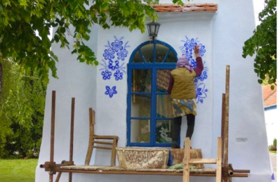 90-Year-Old Woman In Czech Republic Artistically Transforms Houses