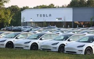 Tesla Sees $15 Billion Drop In Its Value