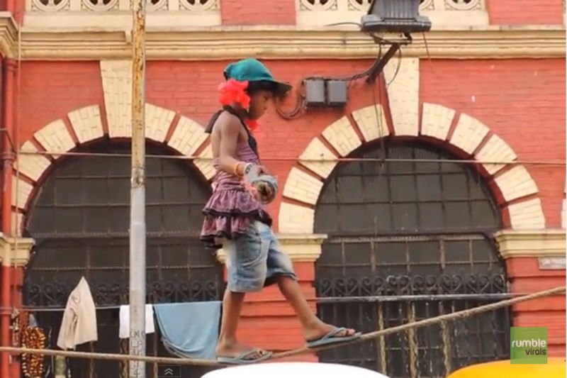 Video: This Six-year-old Girl Has Perfected The Craft Of Tightrope Walking. Her Skills Will Leave You Baffled! 1