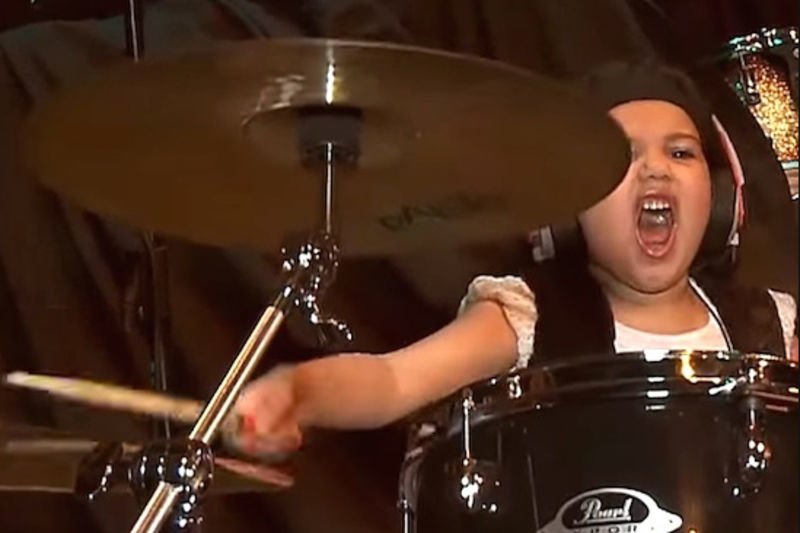 Video: This 5 Year Old Drummer-kid Makes System Of A Down's 'chop Suey' Look As Easy As A Nursery Rhyme 1