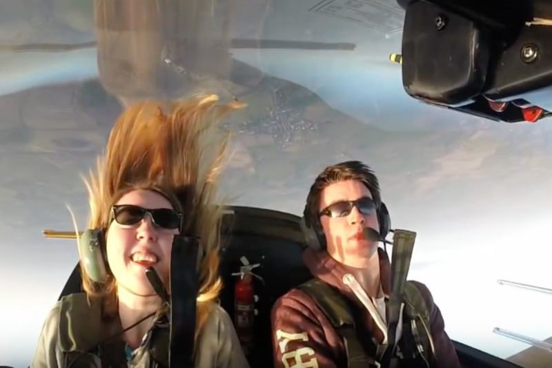 Video: Watch This Pilot Terrify His Friends With Dips, Twists And Turns. 1