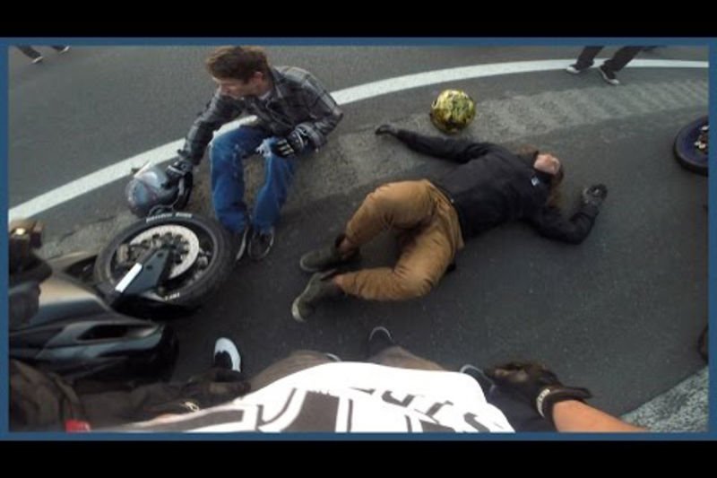 Video: Stunt Rider Gets Thrown Head First Onto The Highway Doing Seat Stander Coasters In Mexico! 1
