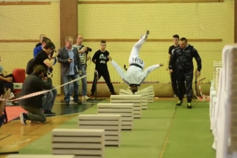 Video: Teen Breaks 111 Concrete Block In 35 Seconds With His Head!! 1