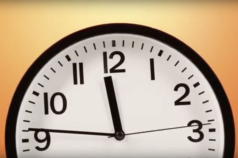 Video: People Guess How Long The Average Man Lasts In Bed! 1