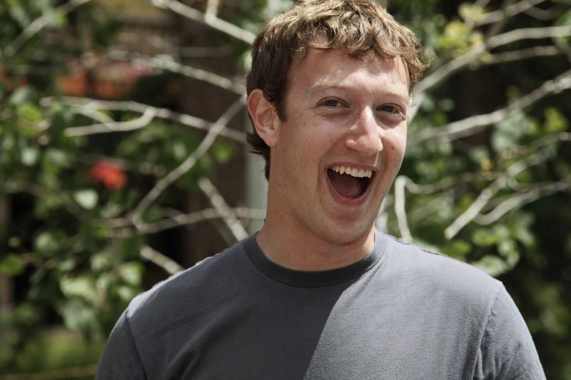 Video: Mark Zuckerberg Will Answer Your Questions About Your Mad Basic Selfies 1