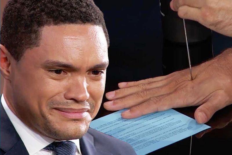 Video: David Blaine Stabs Himself On The Daily Show 1