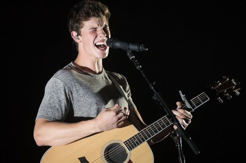 Video: 8 Reasons To Adore Shawn Mendes (if You Don't Already) 1