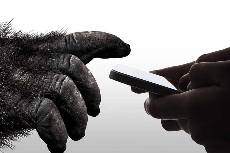 Inside Corning's Gorilla Glass Factory 1