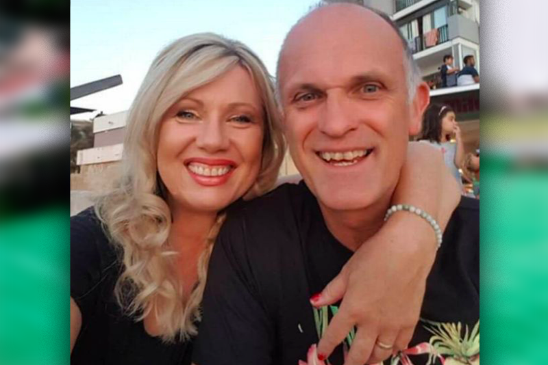 Wife Can’t Stop Laughing At Husband’s Epic Error With Bargain EBay 'Astro Turf' 1