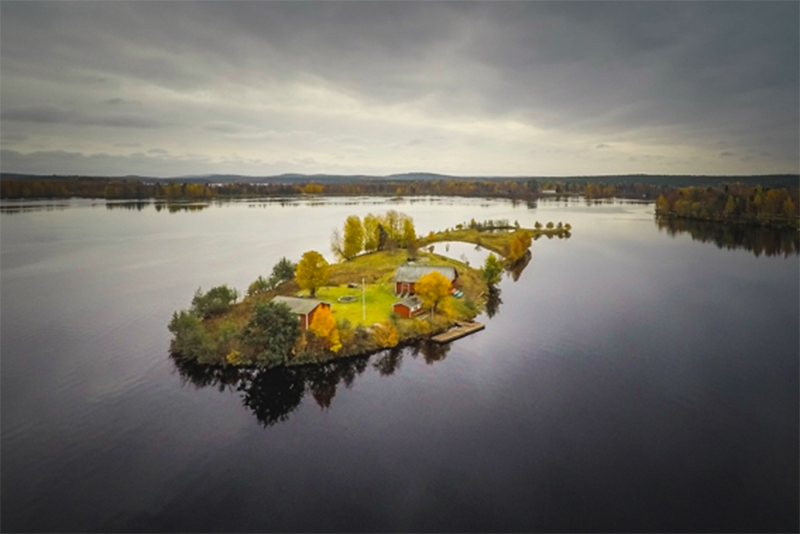 Photographer Captures Changing Beauty Of A Finnish Island Across The Four Seasons 1