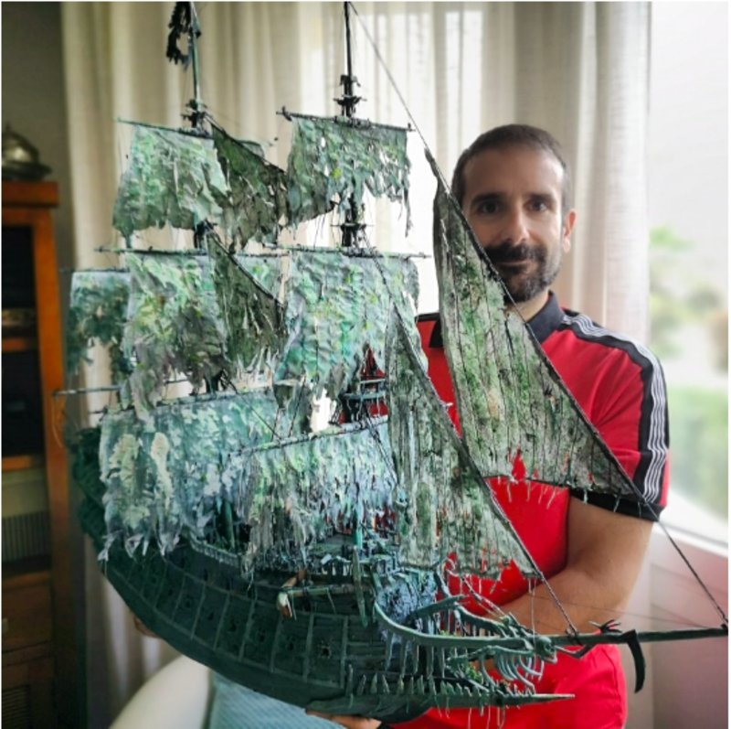 Artist Completes Exact Model Of Iconic ‘Flying Dutchman’ Ship In 10 Months 1