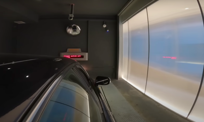 $300 000 Fully Robotic Parking Spot In New York City 1