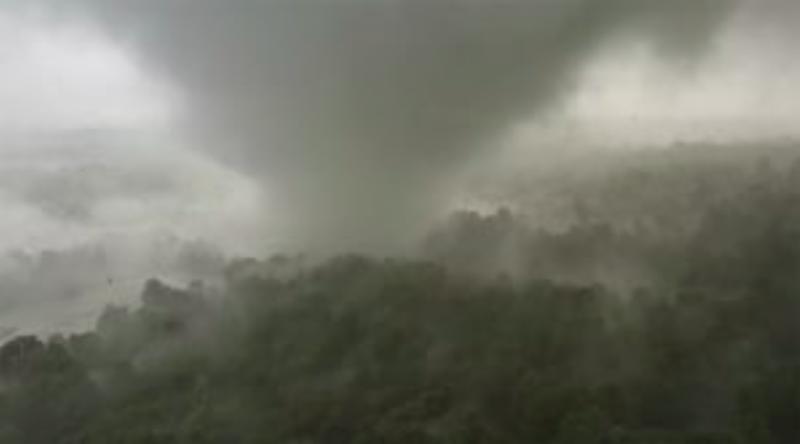 Storm Chaser Drone Captures Amazing Close Up Footage Of Tornado 1