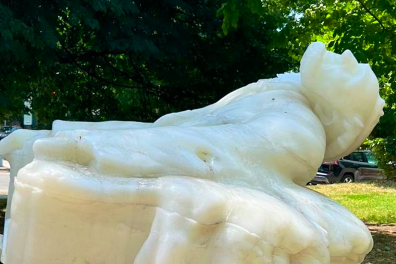 Wax Statue Of  Abraham Lincoln Melting Due To Extreme Heat In Washington D.C. 1