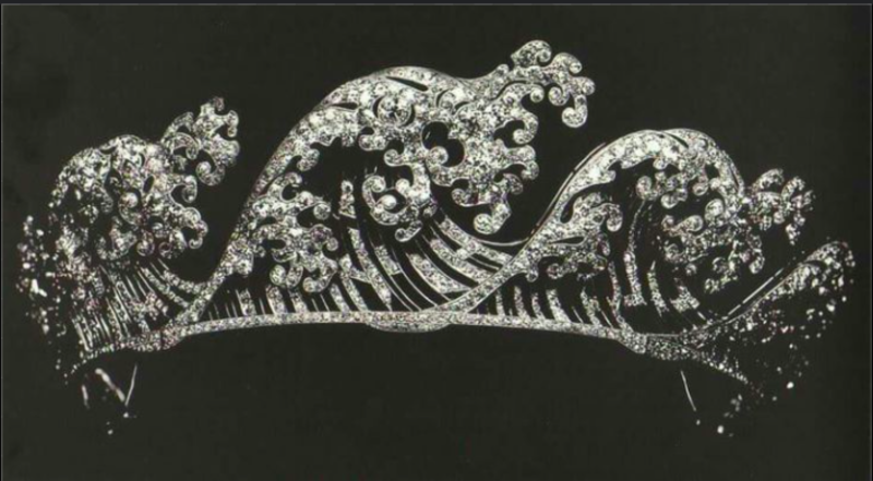 A Luxurious Early 20th Century Tiara Was Inspired By The Great Wave off Kanagawa In Hokusai 1