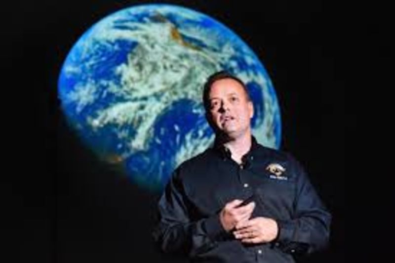 Astronaut Reveals The Moment He Realized We Were Living a Lie 1