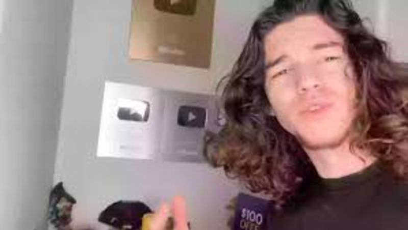 Youtuber Reveals How Much Youtube Paid Him For 1,300,000,000 views 1