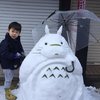 Video: When Facing The Inconvenience Of Snow, Make Art!