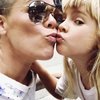 Video: Pink Might Be The Best Mom Role Model Ever!
