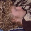 Video: How To Decorate A Drunk Person 3